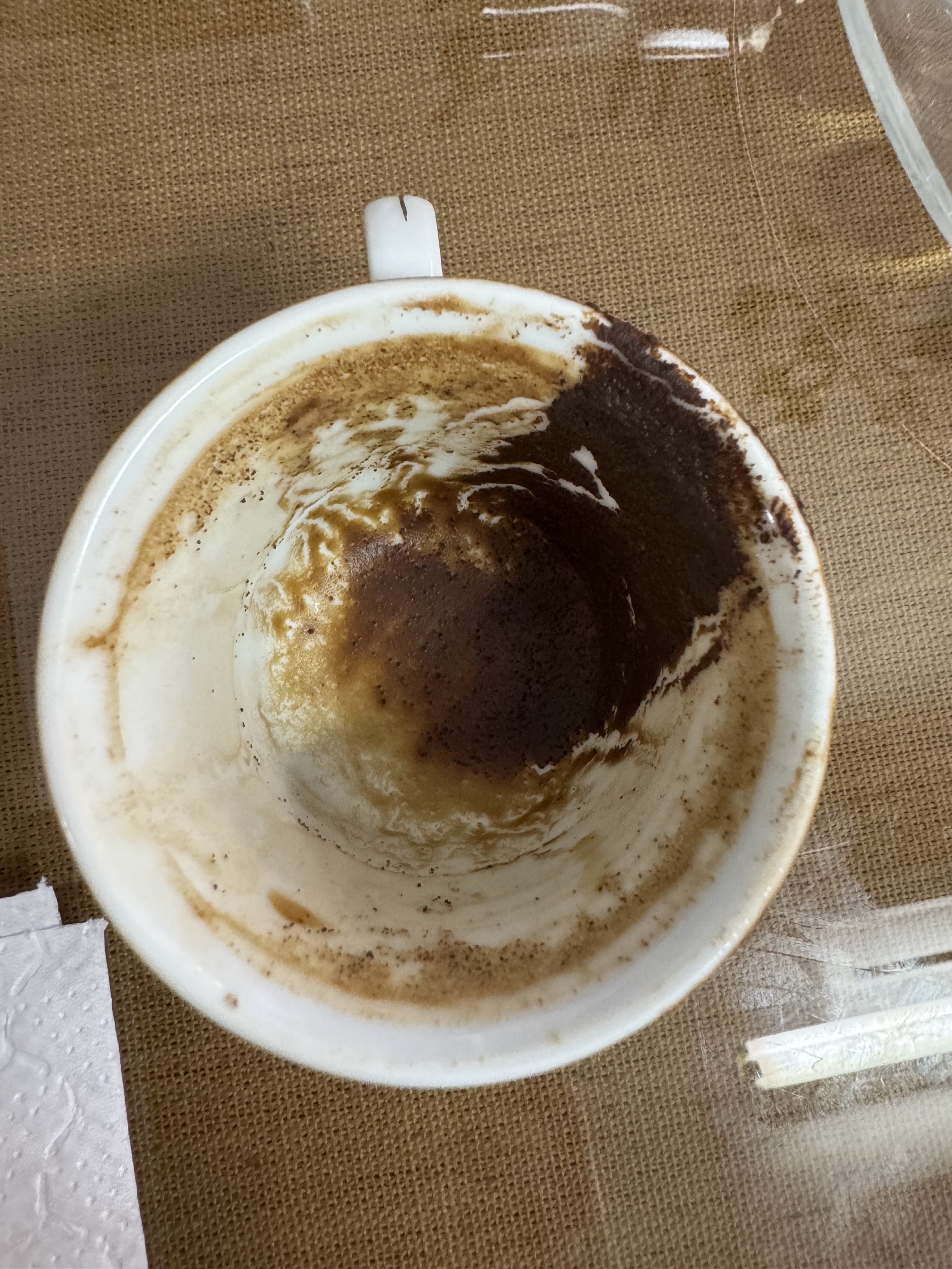 نمونه عکس مناسب از فنجان قهوه برای فال